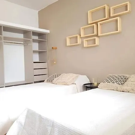 Casa Roque Funes, Ubicado En Cerro De Las Rosas Cordoba, Ofrece, Asador, Pileta, Cercanias, Estadio Kempes, Aeropuerto Ambrosio Taravella, Orfeo Superdomo, Sanatorio Allende, Casa Con 2 Departamentos Individuales Y Areas Comunes Córdoba Exterior foto