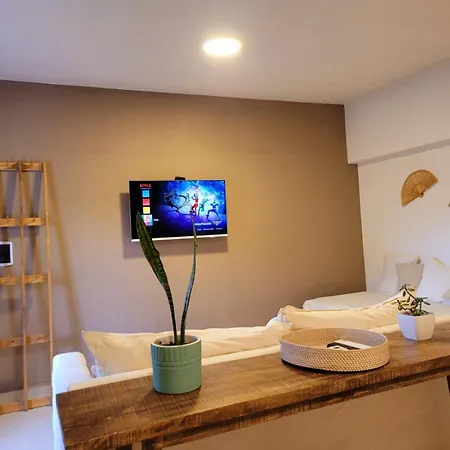 Casa Roque Funes, Ubicado En Cerro De Las Rosas Cordoba, Ofrece, Asador, Pileta, Cercanias, Estadio Kempes, Aeropuerto Ambrosio Taravella, Orfeo Superdomo, Sanatorio Allende, Casa Con 2 Departamentos Individuales Y Areas Comunes Córdoba Exterior foto