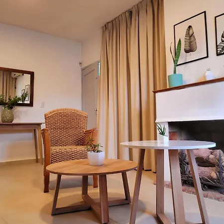 Casa Roque Funes, Ubicado En Cerro De Las Rosas Cordoba, Ofrece, Asador, Pileta, Cercanias, Estadio Kempes, Aeropuerto Ambrosio Taravella, Orfeo Superdomo, Sanatorio Allende, Casa Con 2 Departamentos Individuales Y Areas Comunes Córdoba Exterior foto